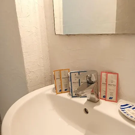 Ultra Central Apartament Апартаменти *